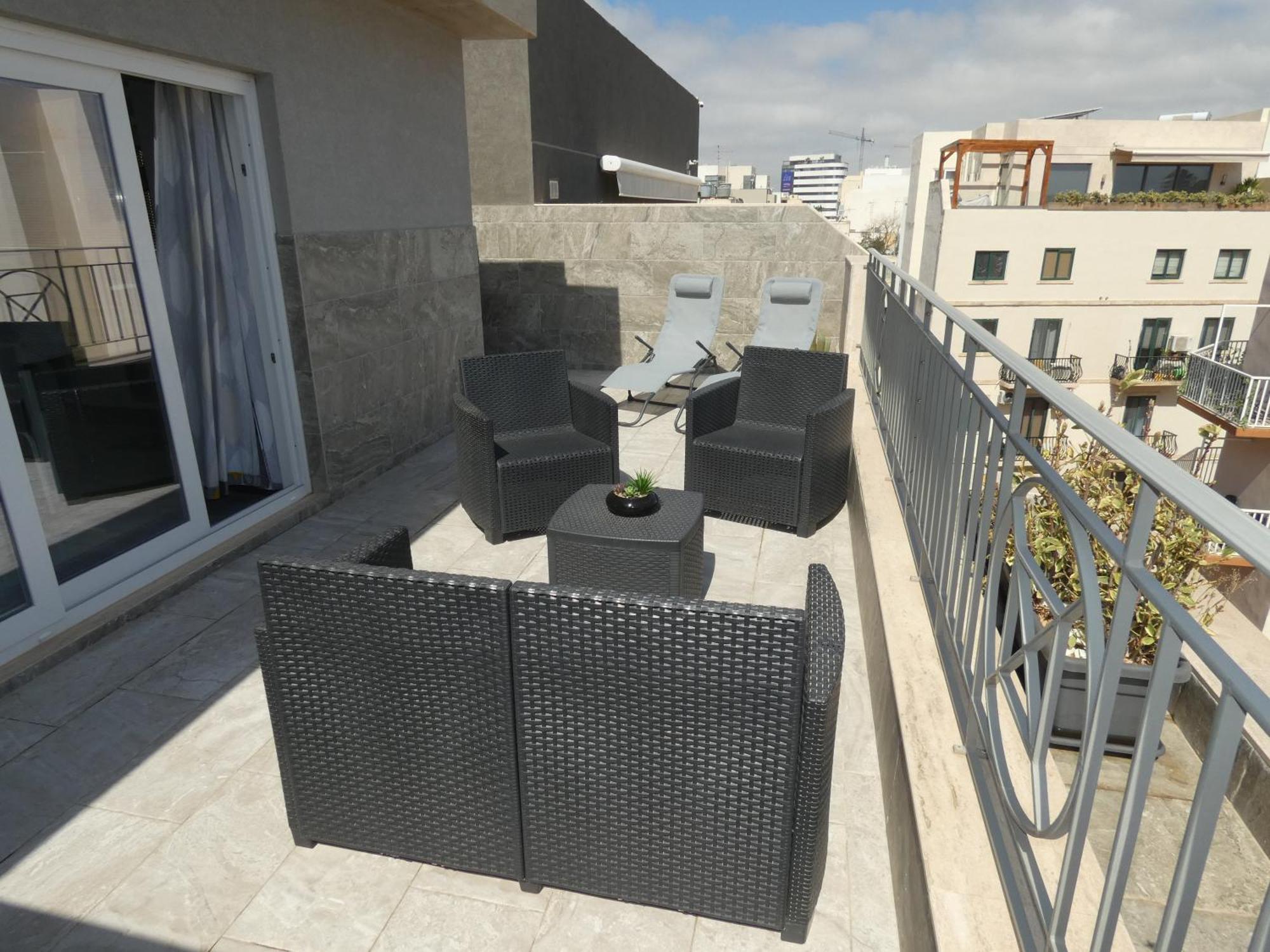 Terrace View- A Charming Two Bedrooms Penthouse Ac-Wifi Мсида Экстерьер фото